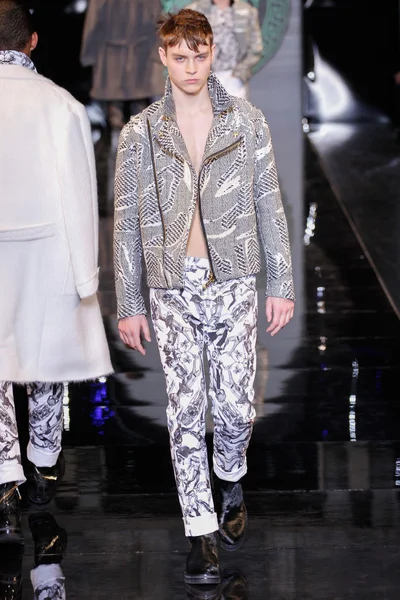 Look 6